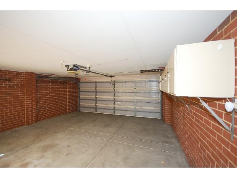 25 Valley Views Road, Landsdale WA 6065