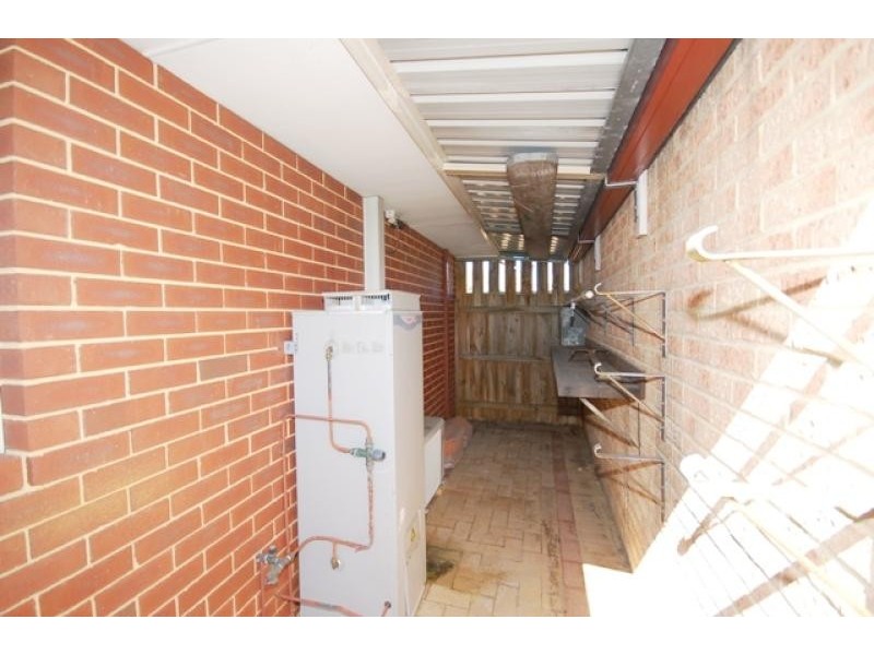 25 Valley Views Road, Landsdale WA 6065