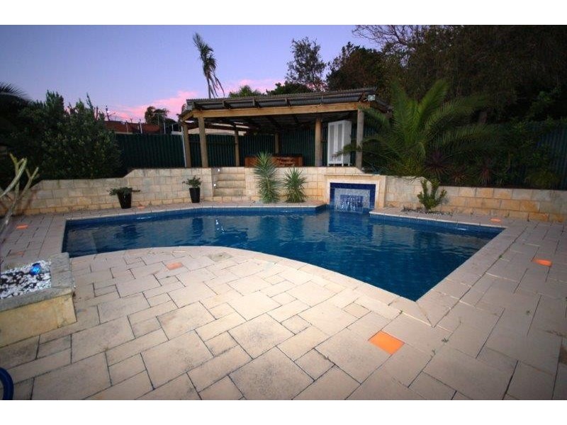 28 Lalina Way, Wanneroo WA 6065