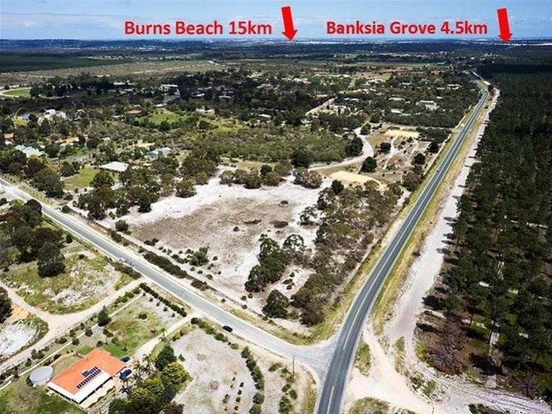 494 Neaves Road, Mariginiup WA 6078