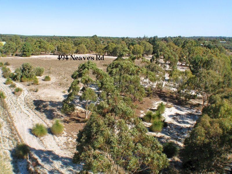 494 Neaves Road, Mariginiup WA 6078