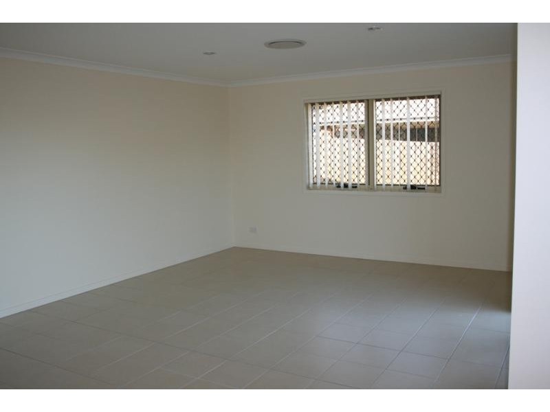 69 Grace  Street, Wulkuraka QLD 4305