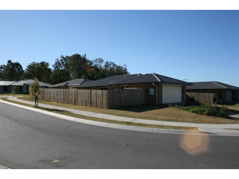 29 Burswood Close, Wulkuraka QLD 4305