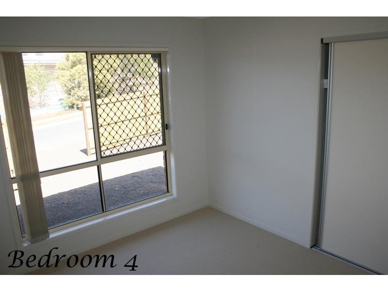 11 Jo-Ann Miller Drive, Collingwood Park QLD 4301