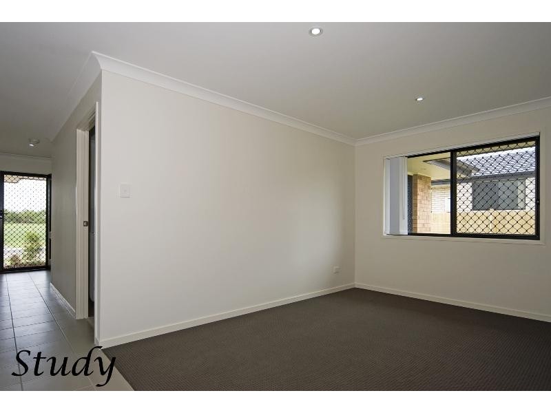 2 Sea Eagle  Drive, Lowood QLD 4311