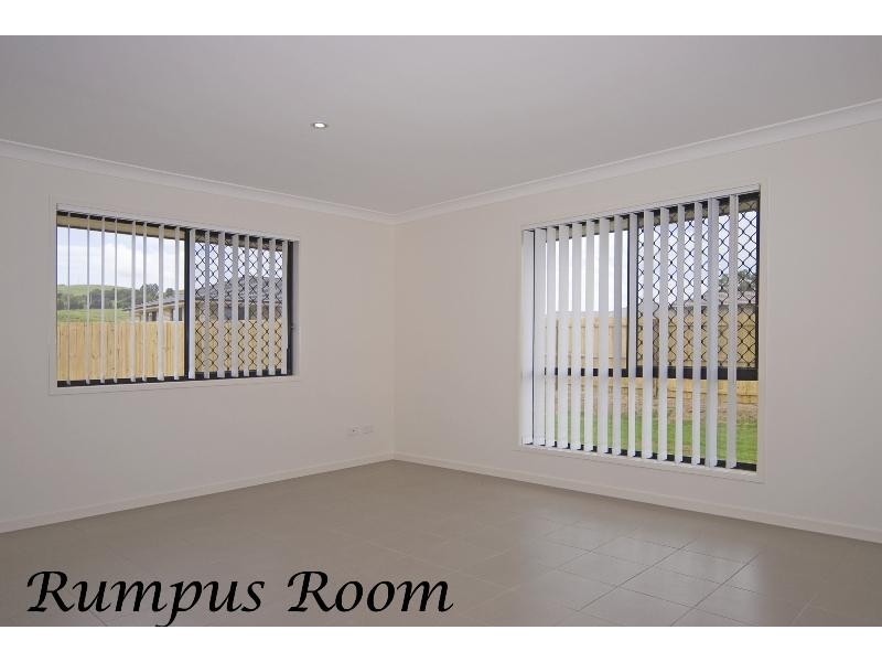 2 Sea Eagle  Drive, Lowood QLD 4311