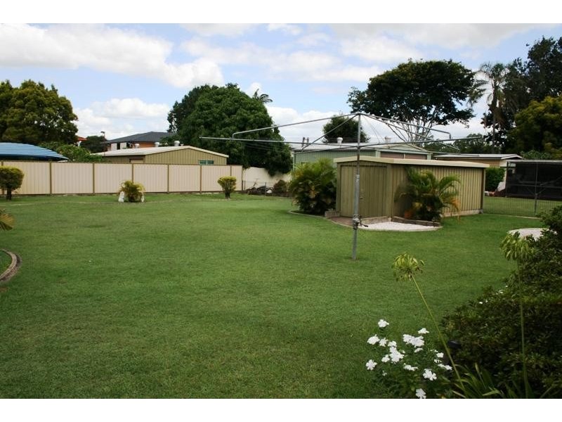 8 Bourke Street BRASSALL 4305, Brassall QLD 4305
