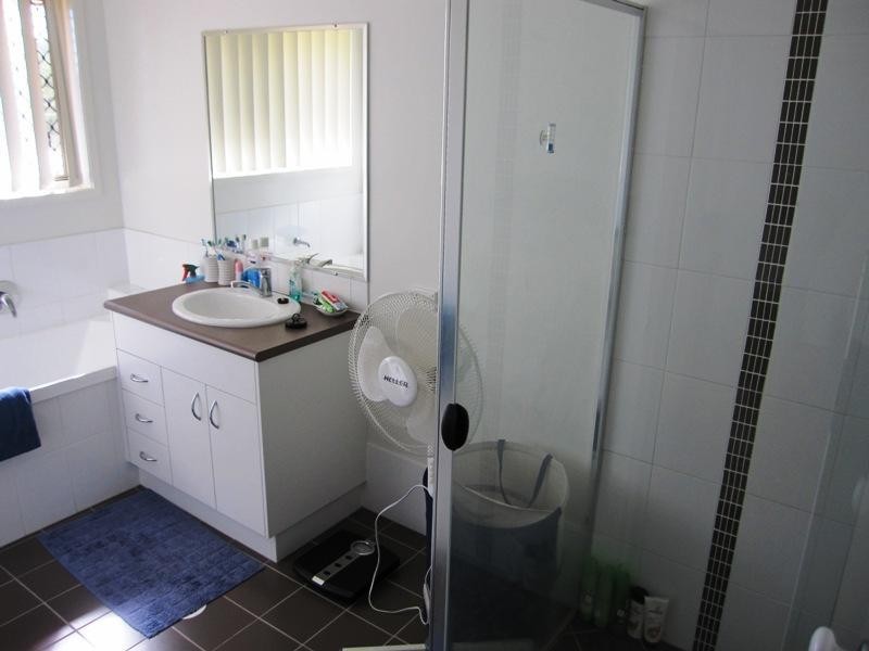 2 Dior Place, Wulkuraka QLD 4305