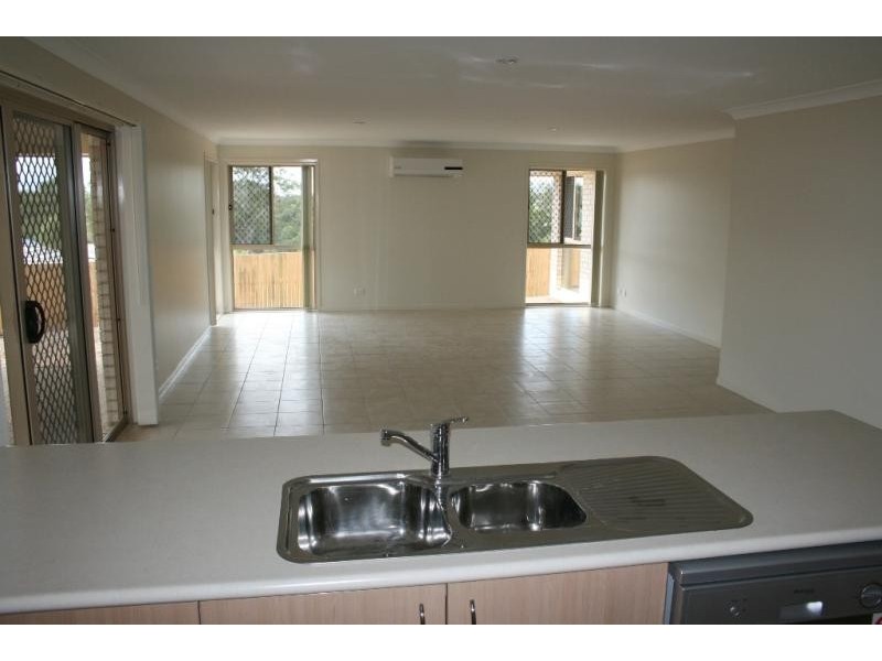 13 Armani Place WULKURAKA 4305, Wulkuraka QLD 4305