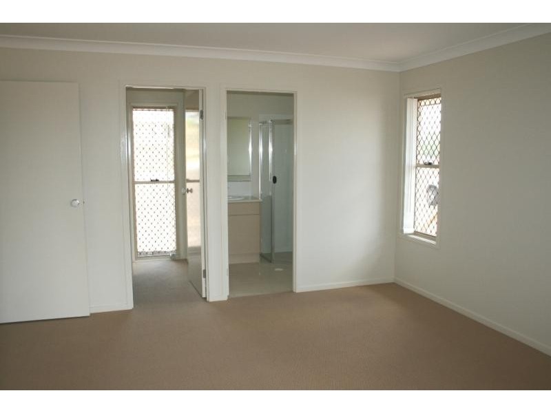 13 Armani Place WULKURAKA 4305, Wulkuraka QLD 4305