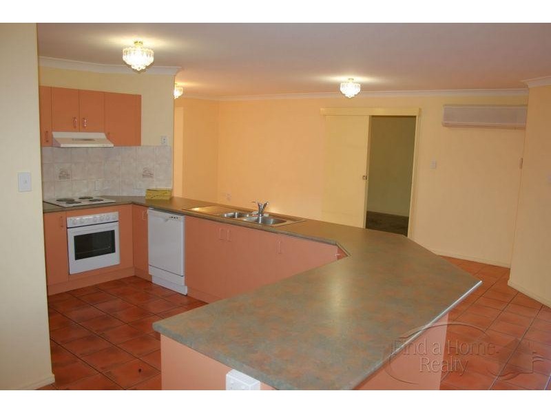 9  Petaine  Street RACEVIEW 4305, Raceview QLD 4305