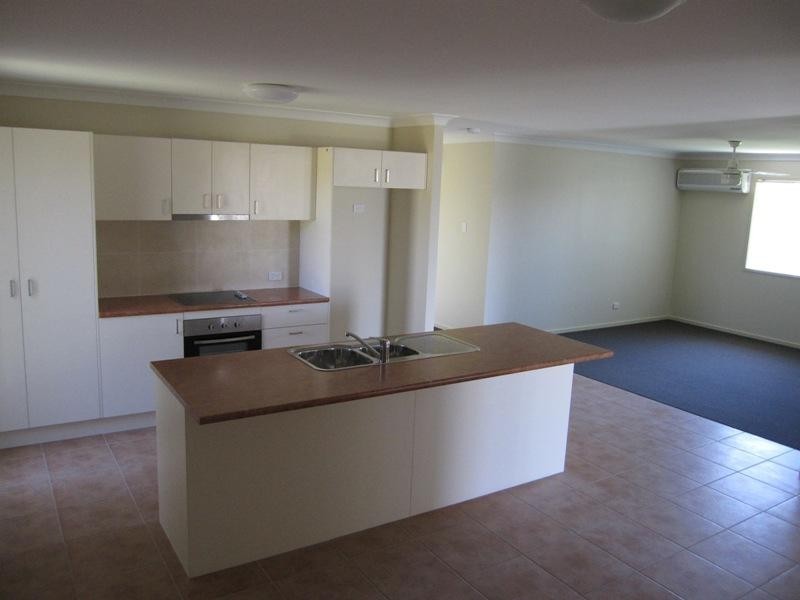 24 Harrier Place, Lowood QLD 4311