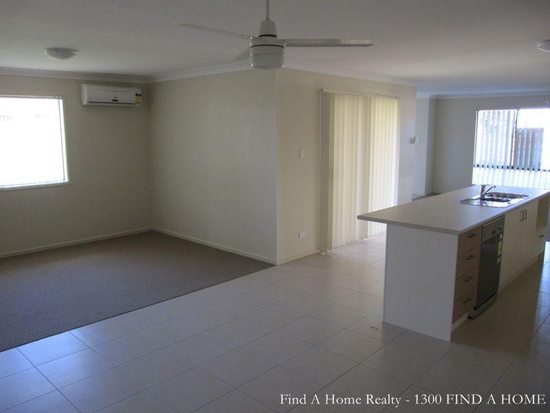 9 Spoonbill Court, Lowood QLD 4311