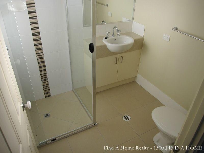 9 Spoonbill Court, Lowood QLD 4311