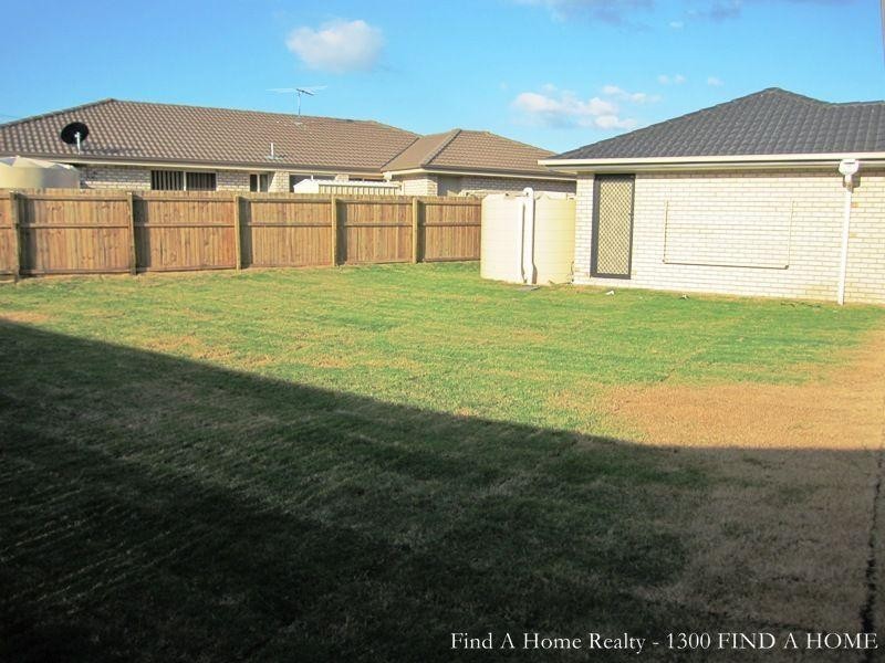 9 Spoonbill Court, Lowood QLD 4311
