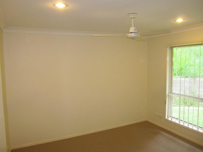 94 Braeside Road, Bundamba QLD 4304