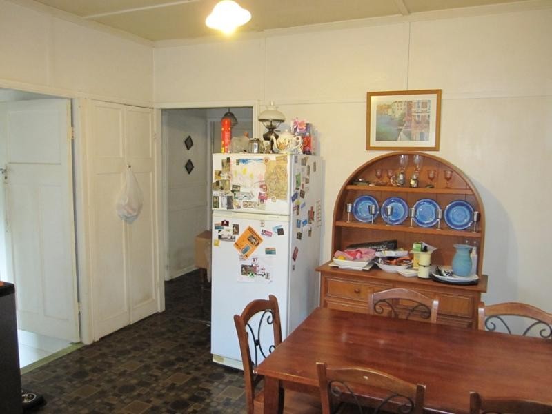 13 Rex  Street EASTERN HEIGHTS 4305, Eastern Heights QLD 4305