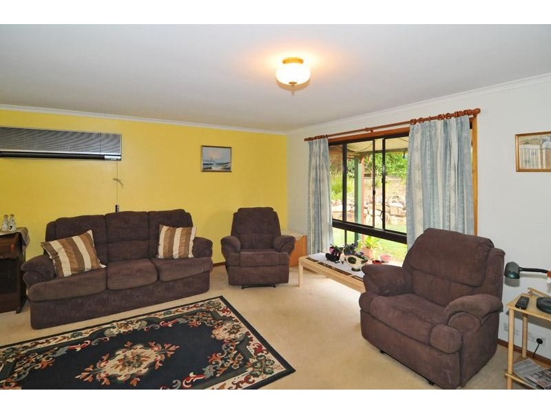 60 Bundoora  Drive KARANA DOWNS 4306, Karana Downs QLD 4306