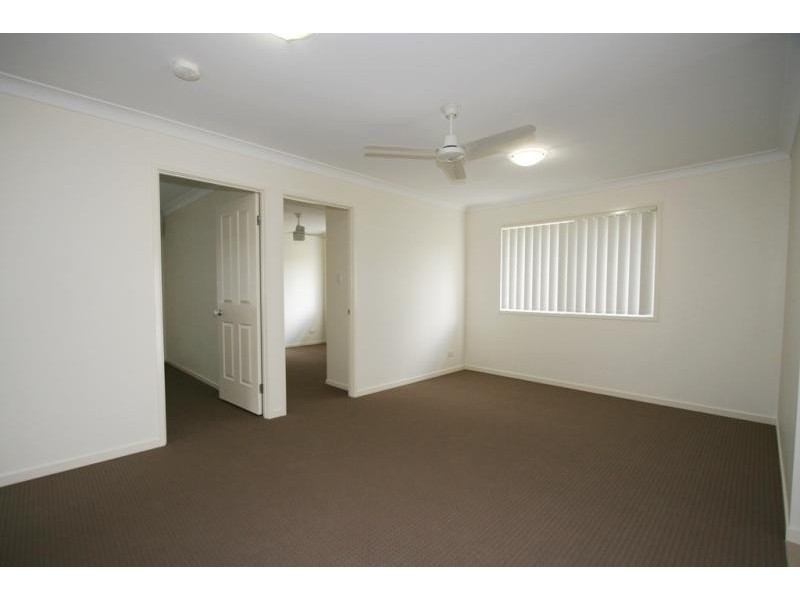 4 Sandpiper Drive, Lowood QLD 4311