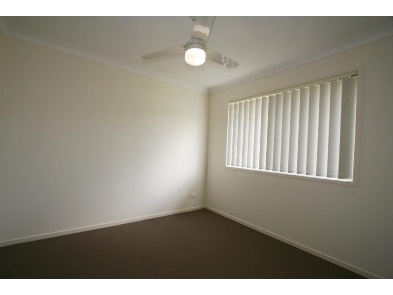 4 Sandpiper Drive, Lowood QLD 4311