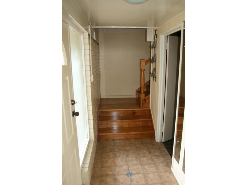 8 Bourke Street BRASSALL 4305, Brassall QLD 4305