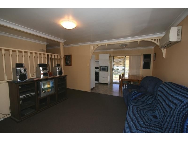 8 Bourke Street BRASSALL 4305, Brassall QLD 4305