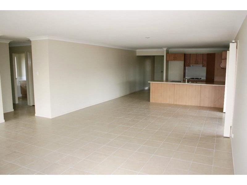 4  Dior Place  WULKURAKA 4305, Wulkuraka QLD 4305