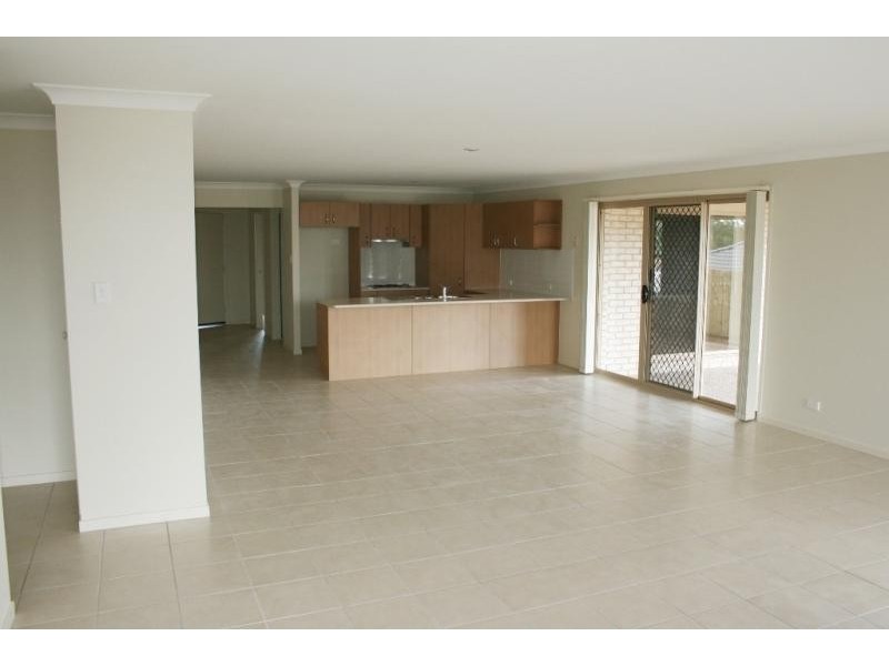 4  Dior Place  WULKURAKA 4305, Wulkuraka QLD 4305