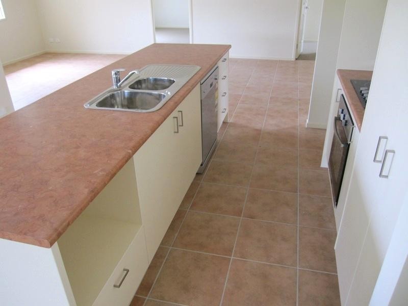 6 Peregrine Drive LOWOOD 4311, Lowood QLD 4311