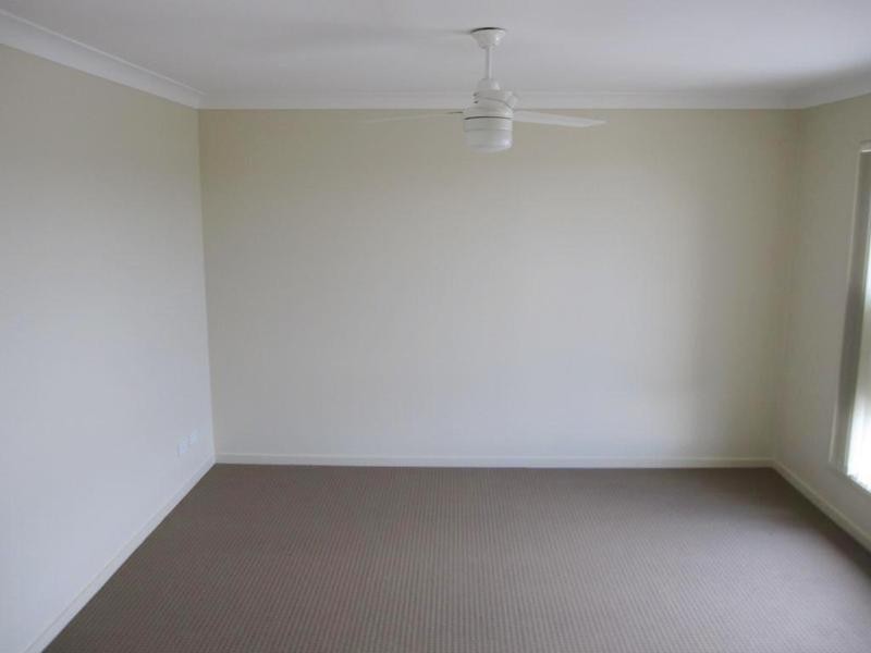 8 Stathis Place BUNDAMBA 4304, Bundamba QLD 4304