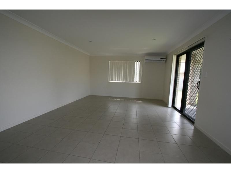 14 Honeyeater Place LOWOOD 4311, Lowood QLD 4311