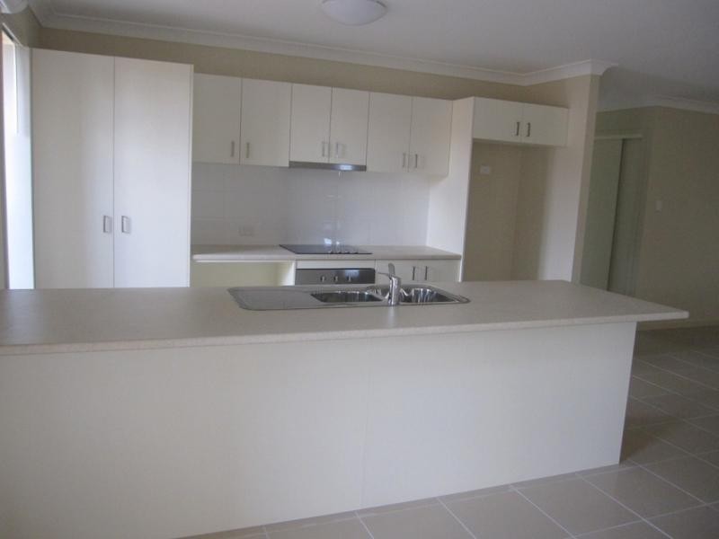 3 Chanel Court, Wulkuraka QLD 4305