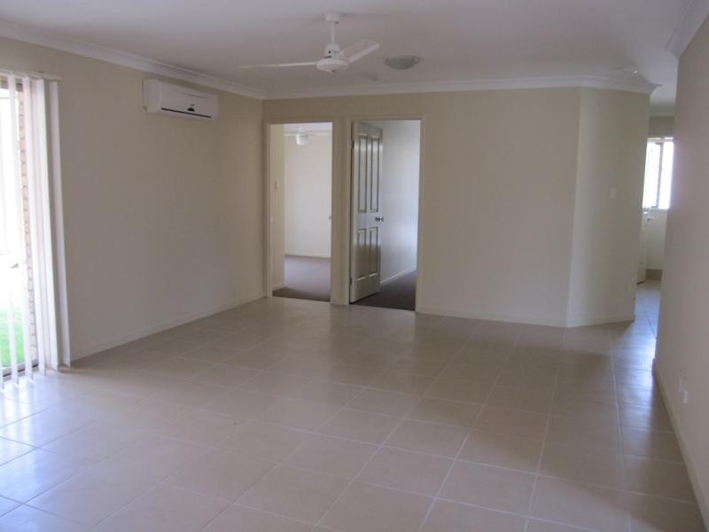 13 Weymouth Street, Bundamba QLD 4304