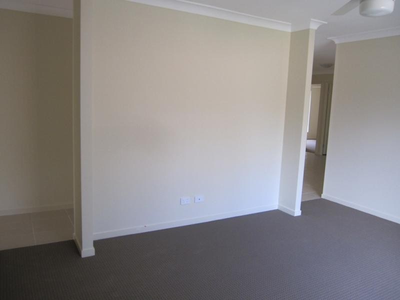 13 Weymouth Street, Bundamba QLD 4304