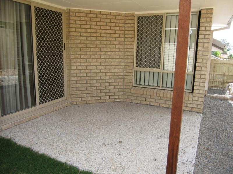 13 Weymouth Street, Bundamba QLD 4304