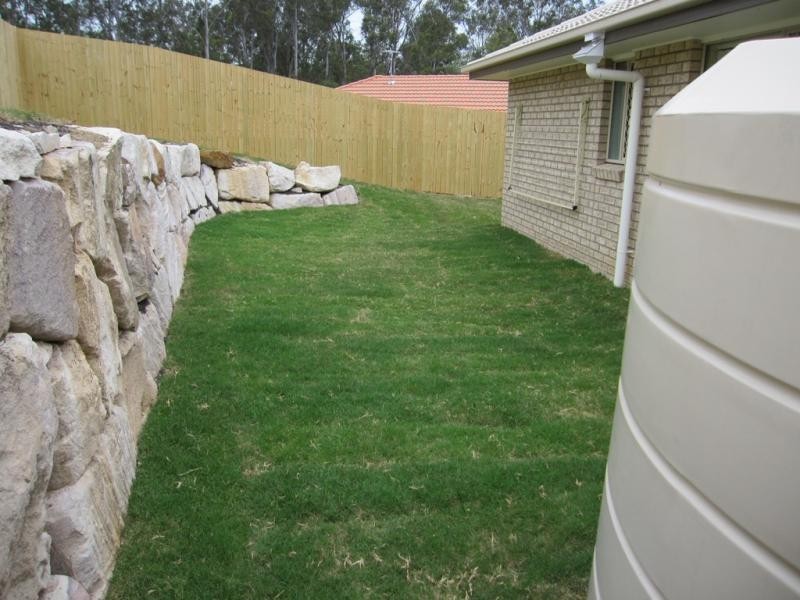 13 Weymouth Street, Bundamba QLD 4304