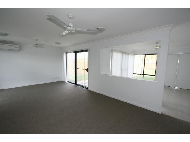 31 Sandpiper Drive, Lowood QLD 4311