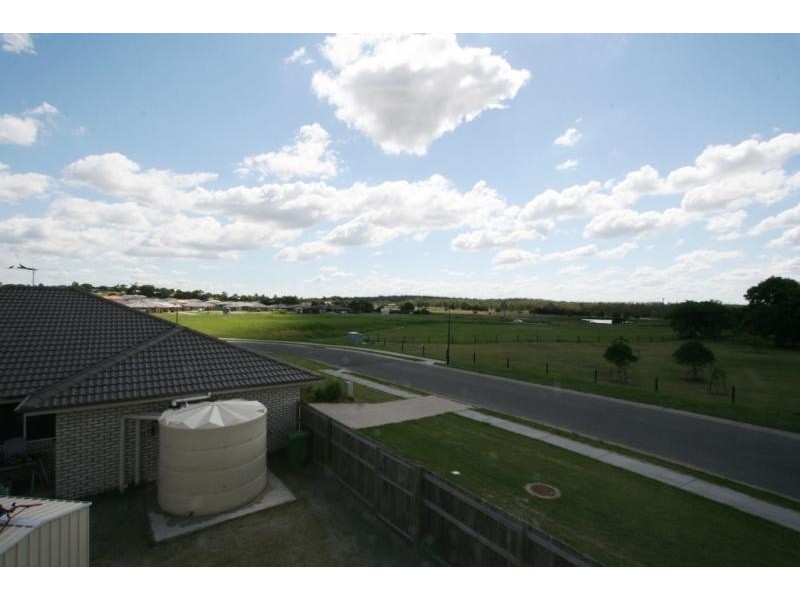 31 Sandpiper Drive, Lowood QLD 4311