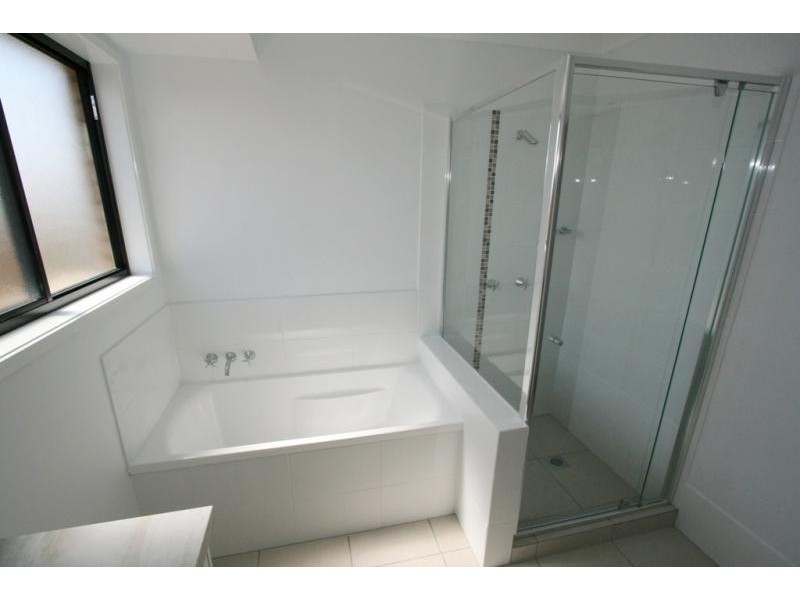 23 Sandpiper Drive, Lowood QLD 4311