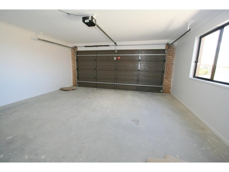 23 Sandpiper Drive, Lowood QLD 4311