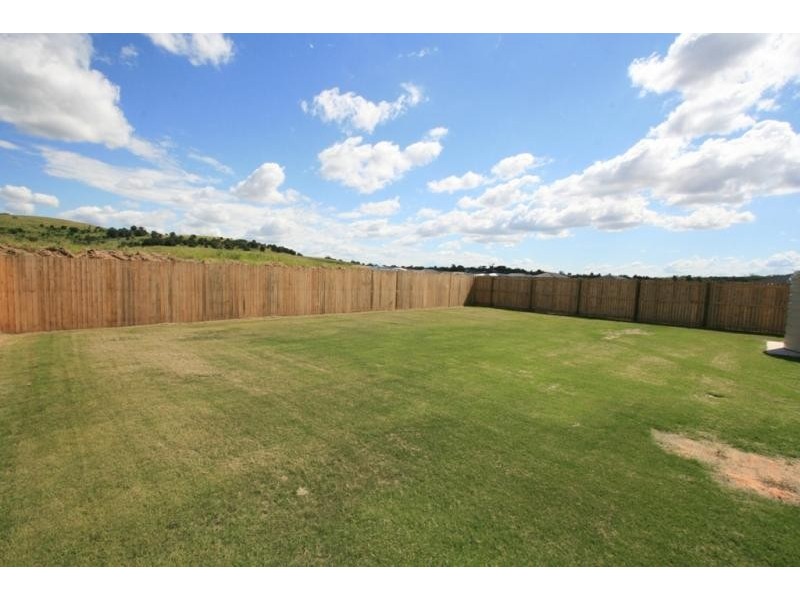 23 Sandpiper Drive, Lowood QLD 4311