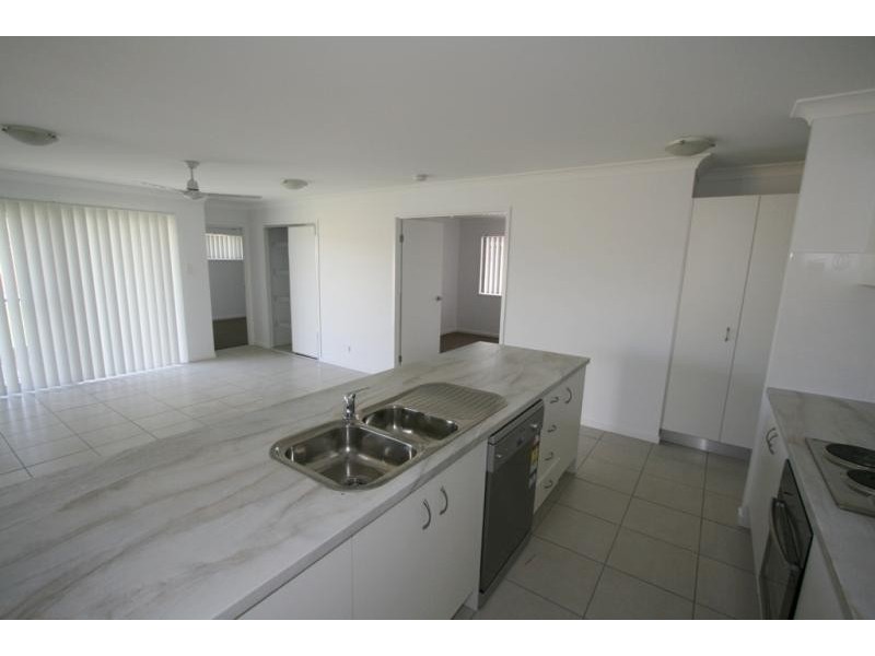 27 Sandpiper Drive LOWOOD 4311, Lowood QLD 4311