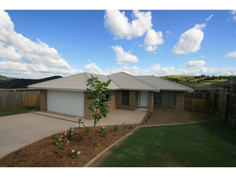 31 Spoonbill Court, Lowood QLD 4311