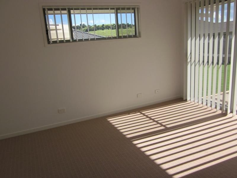 31 Spoonbill Court, Lowood QLD 4311