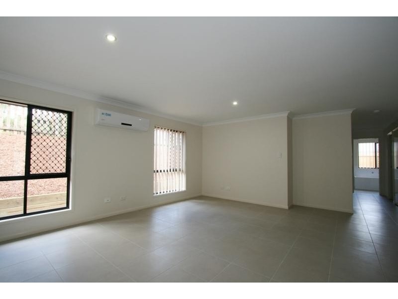 42 Drysdale Place, Brassall QLD 4305