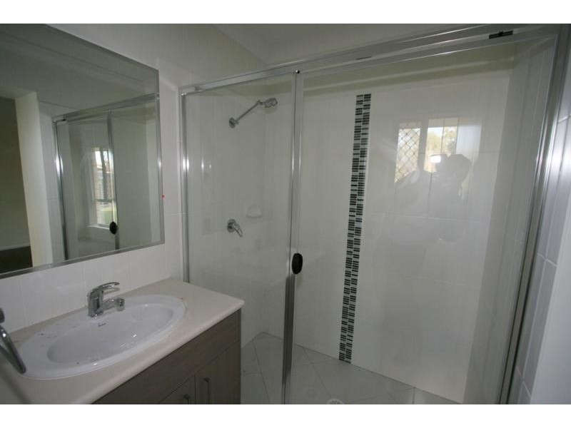 18 Armani Avenue, Wulkuraka QLD 4305
