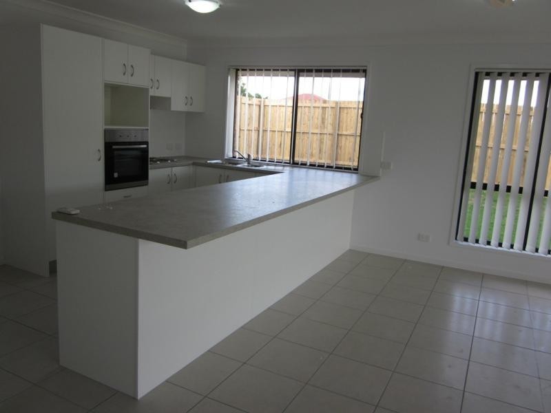 10 Spoonbill Court LOWOOD 4311, Lowood QLD 4311