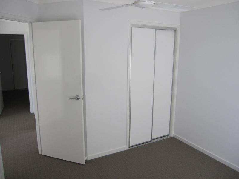 6 Brolga Street, Lowood QLD 4311