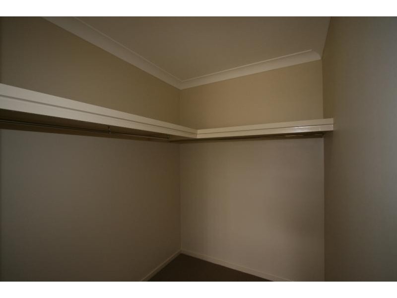 12 Habben Court, Bundamba QLD 4304