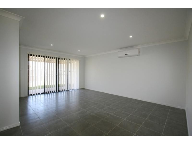 5 Fiery Street BRASSALL 4305, Brassall QLD 4305